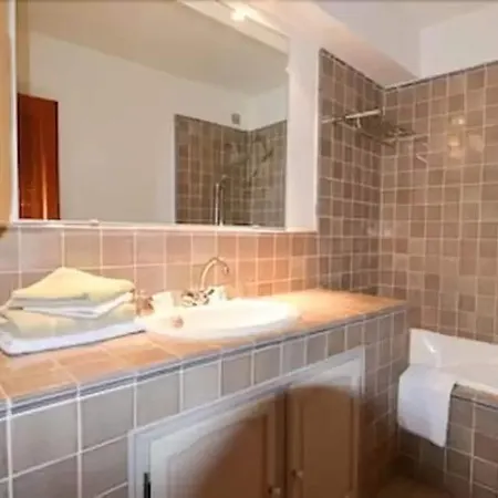 ル カタラン ホテル 3*