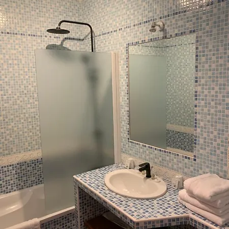 ル カタラン バニュルス・シュル・メール