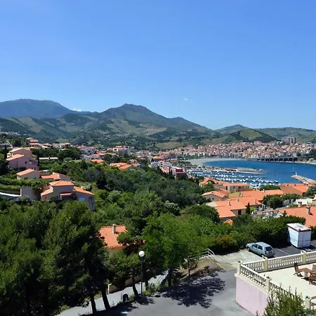 ル カタラン 3* バニュルス・シュル・メール