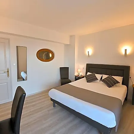 Le Catalan Hotel