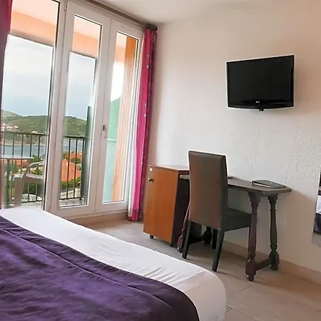 Le Catalan Hotel